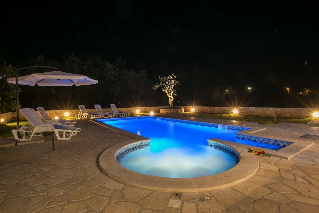 Holiday Home Luce Vitaljina Extérieur photo